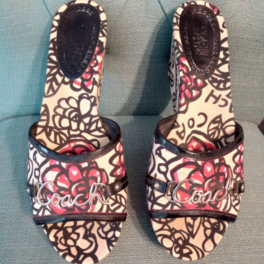 COACH CARISSA PINK, POPPY FLOWER WEDGE PLATFORM SANDALS-SIZE 7 1/2